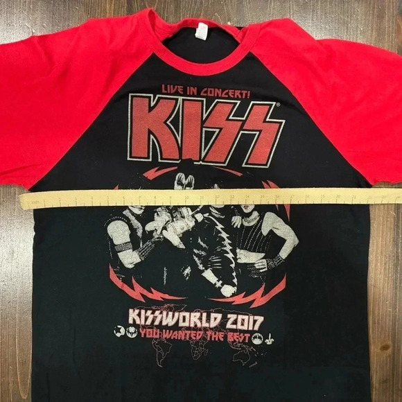 KISS  2017 World Tour Concert T-Shirt - Picture 8 of 8